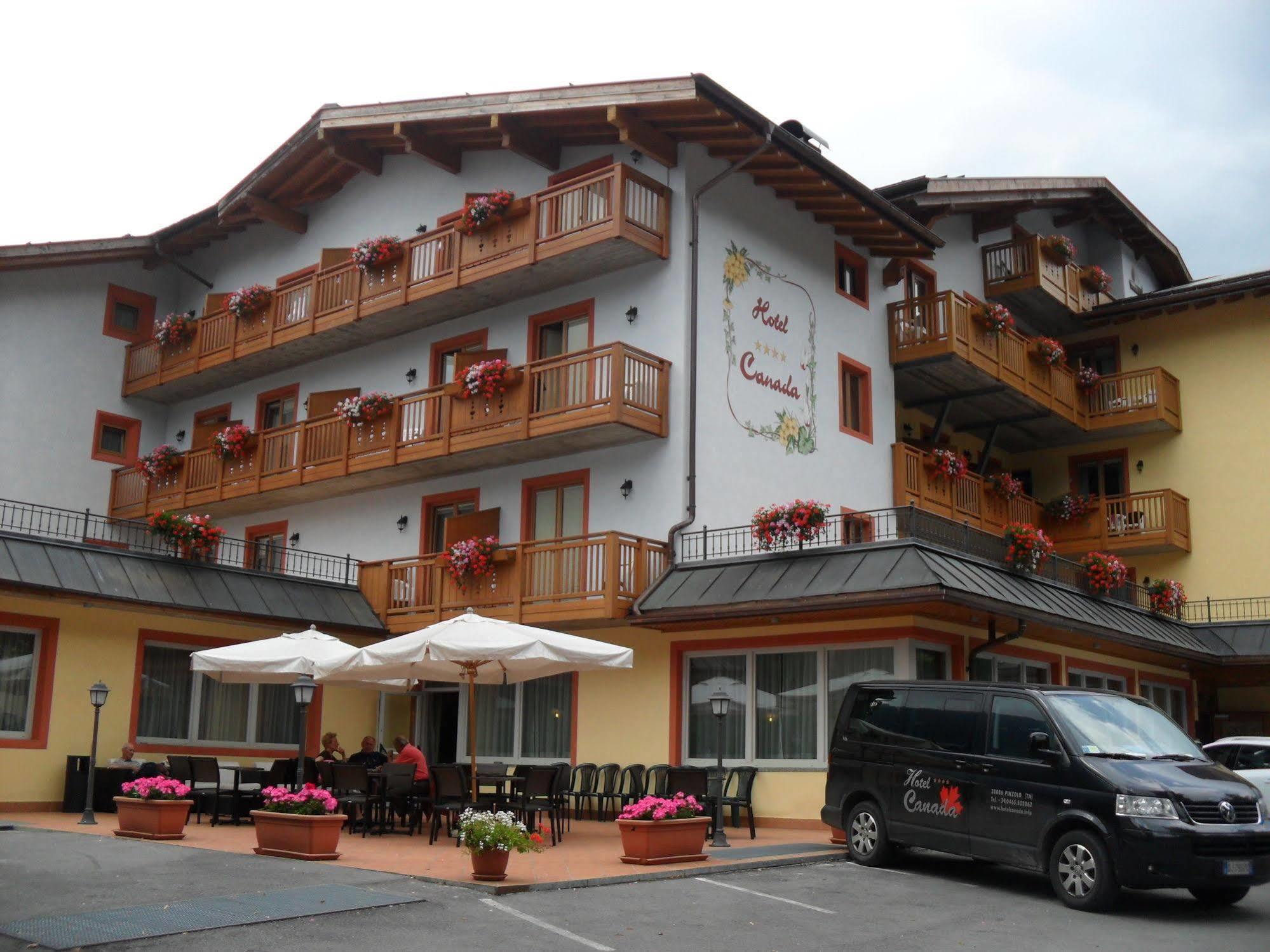 Residence Canada Pinzolo Exterior photo